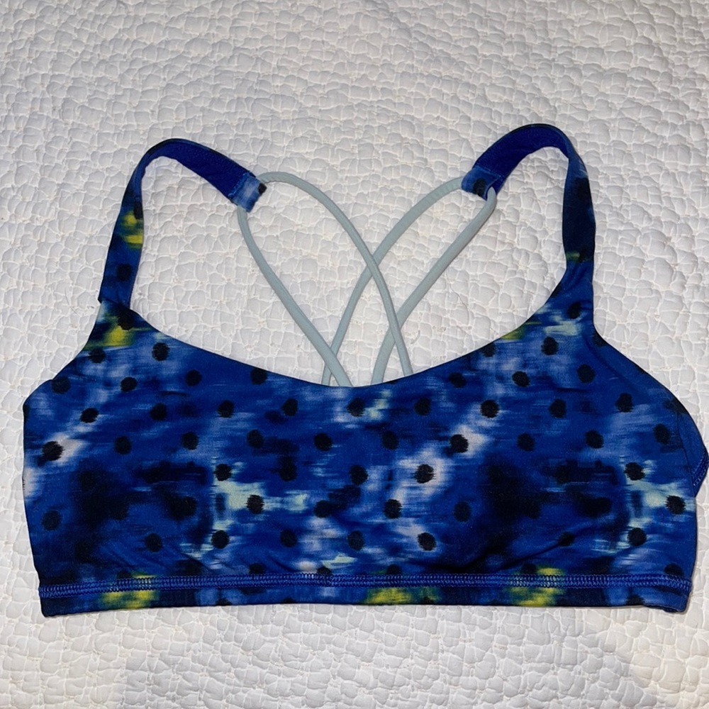 Lululemon sports bra